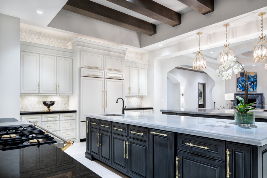 How Smart Lighting Control Benefits Homeowners 